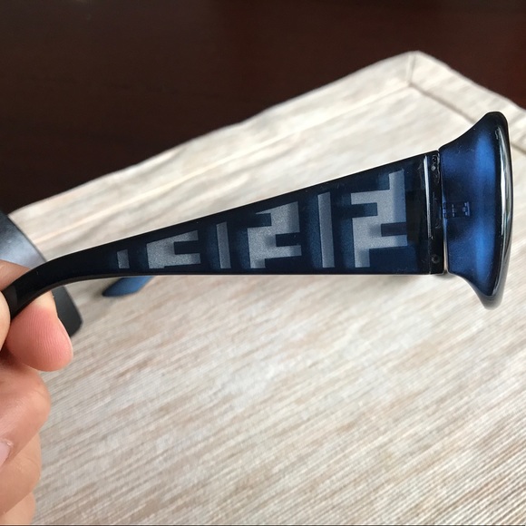 Fendi Women’s Prescription Sunglasses W/ Case - Picture 2 of 8